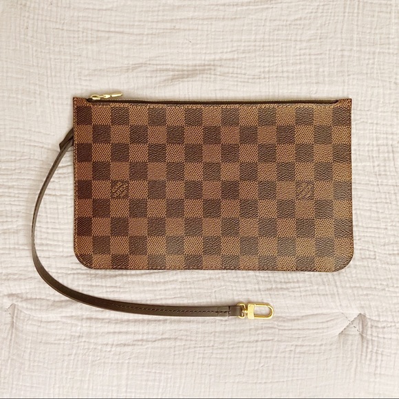 Louis Vuitton Handbags - 🆕 [LOUIS VUITTON] NWT Neverfull MM Zippered Pouch